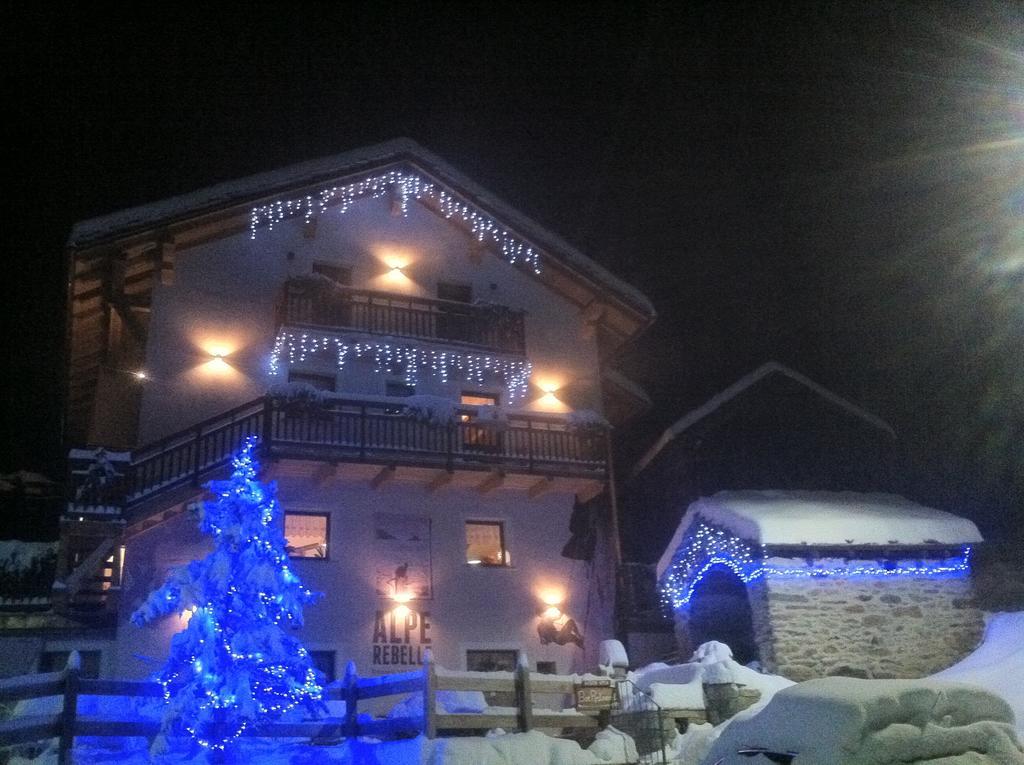 Alpe Rebelle Bed & Breakfast Bionaz Exterior photo