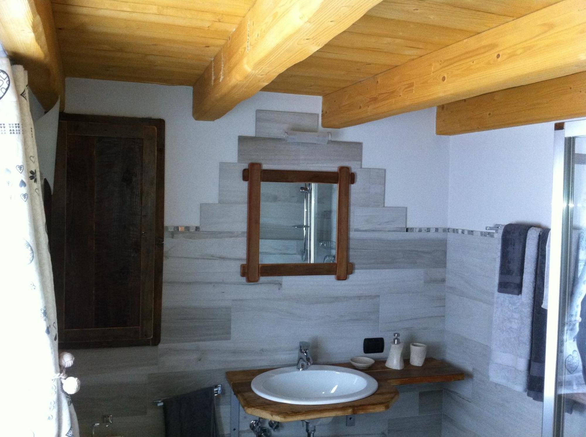 Alpe Rebelle Bed & Breakfast Bionaz Exterior photo